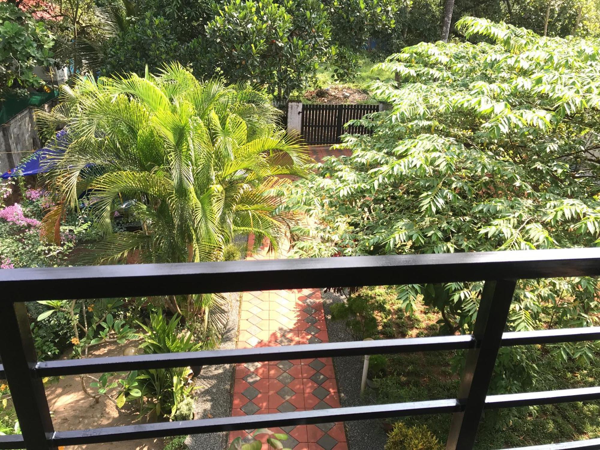 Marari Charlys Homestay Alappuzha Ngoại thất bức ảnh