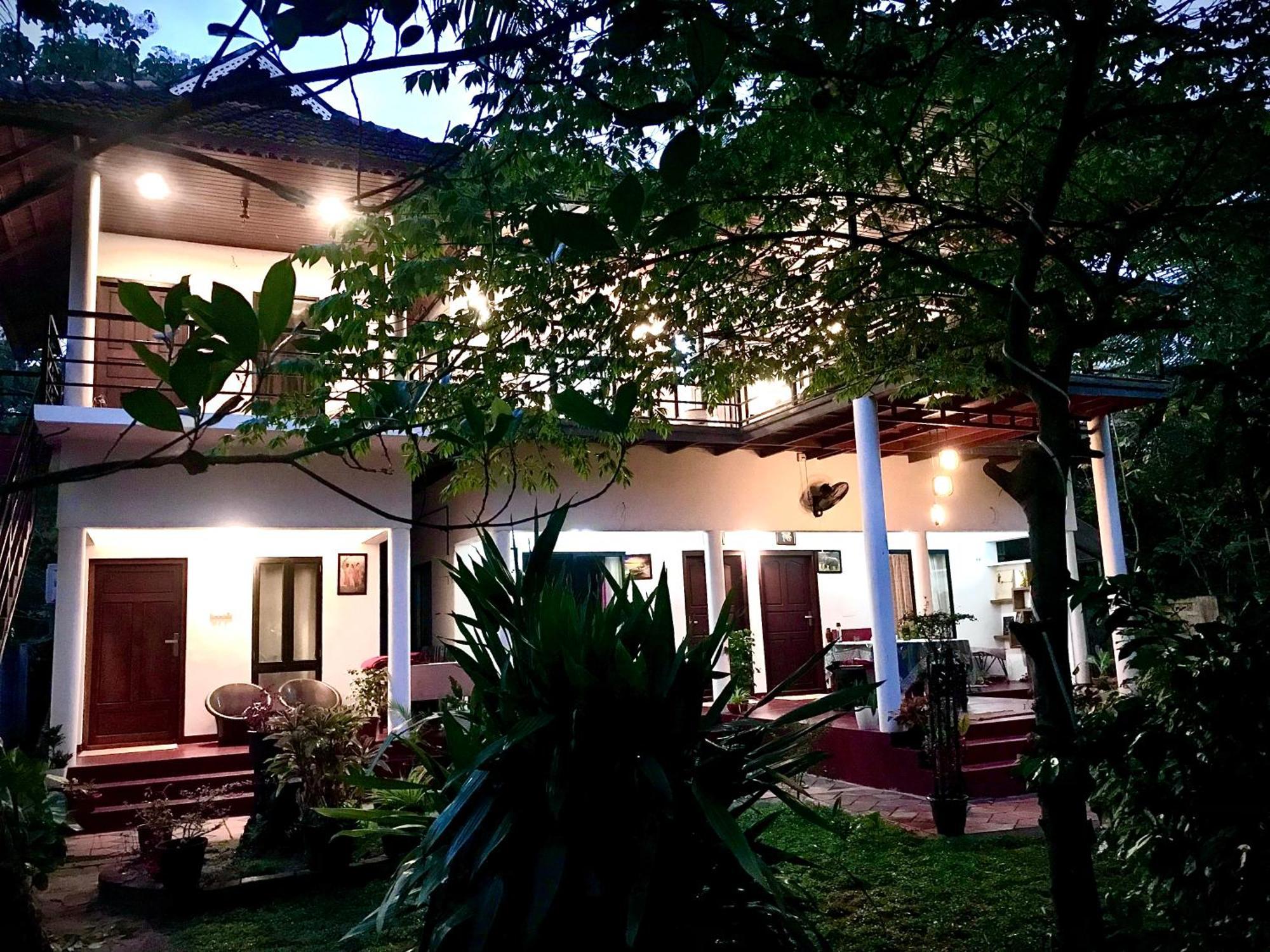 Marari Charlys Homestay Alappuzha Ngoại thất bức ảnh
